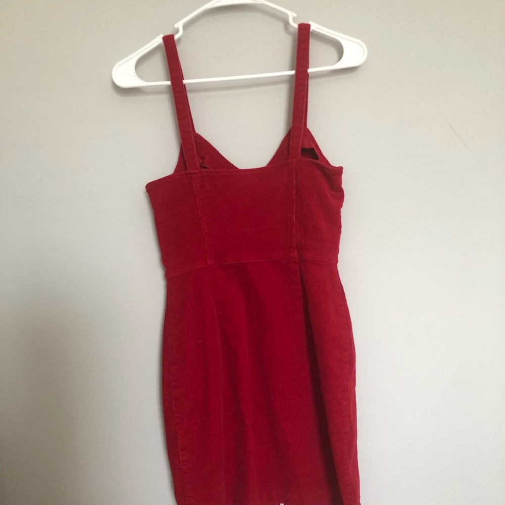 Red dress - Picture 2 of 2